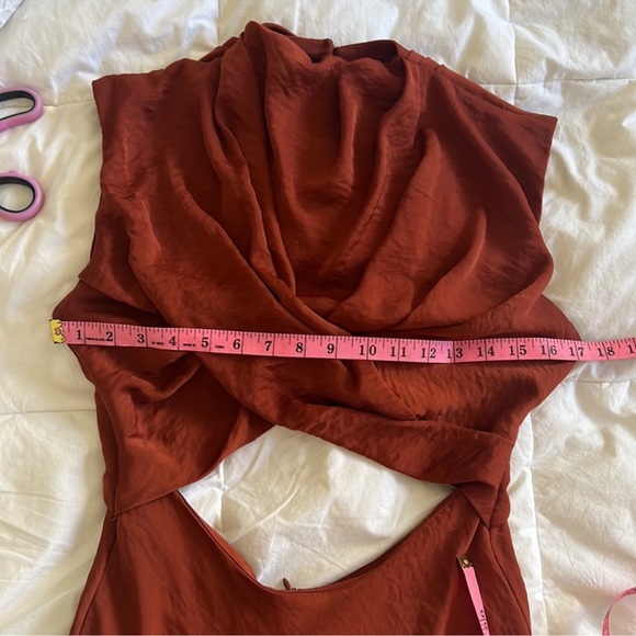 ASOS high neck drape cut out midi dress - Picture 4 of 6